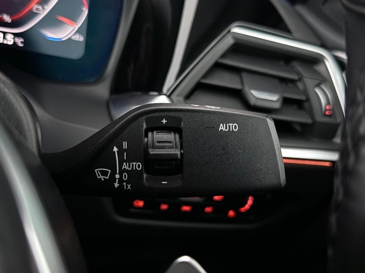 BMW 4 Series thumbnail Misc Controls