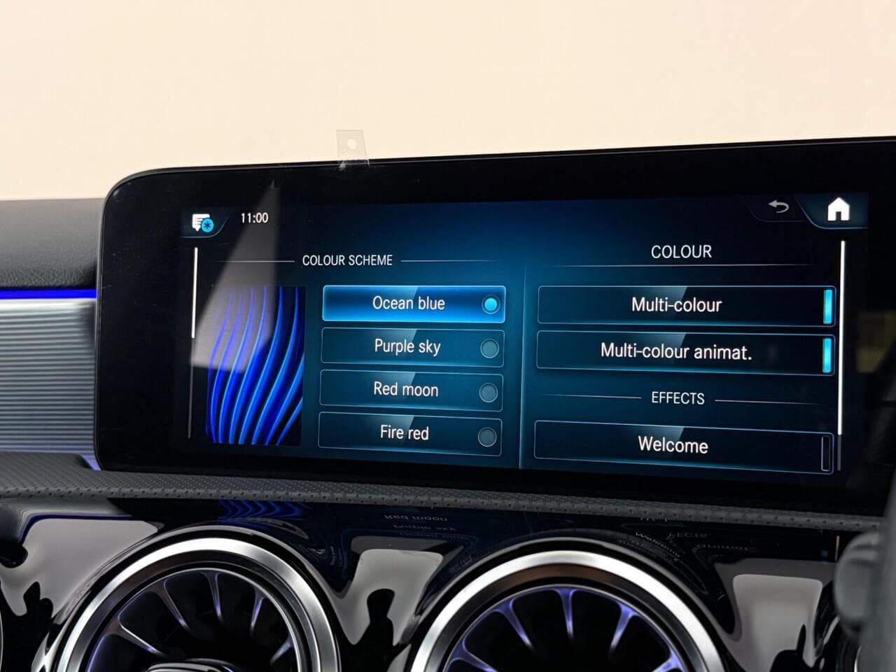 Mercedes-Benz A Class thumbnail Infotainment System