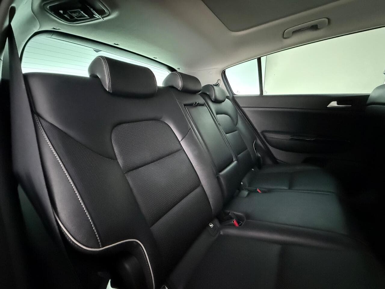 Kia Sportage thumbnail Seats Rear