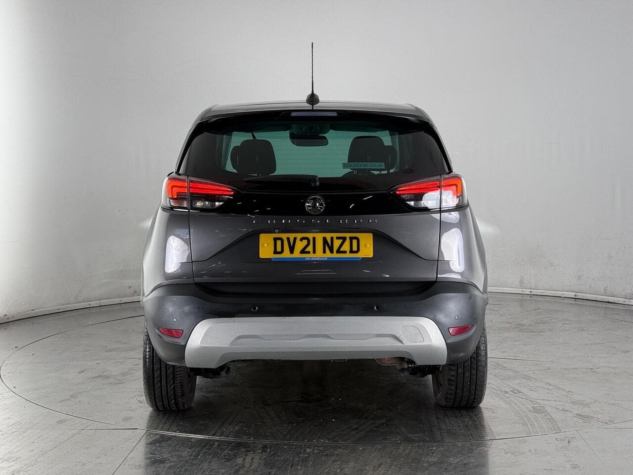 Vauxhall Crossland thumbnail Rear