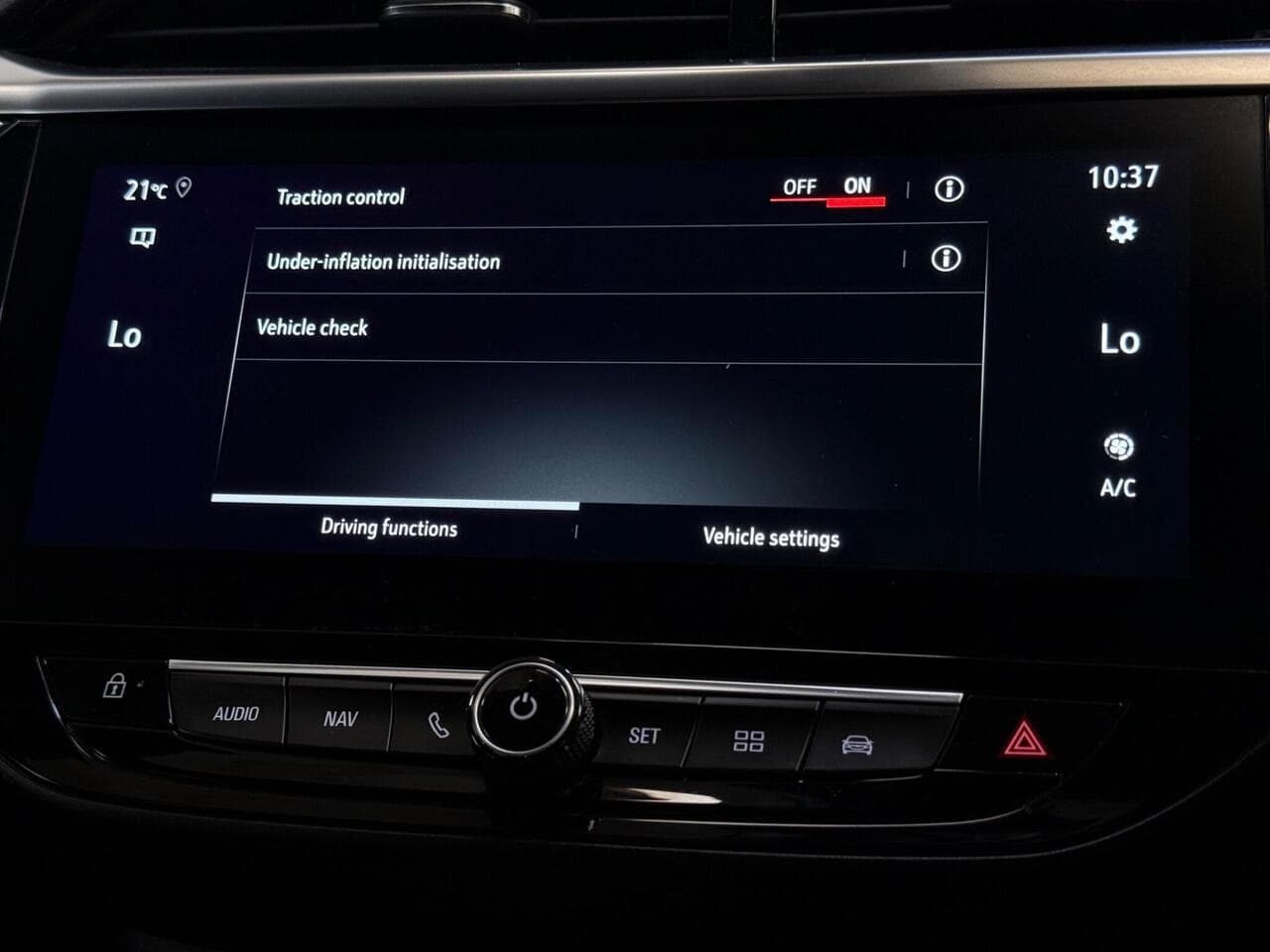 Vauxhall Corsa thumbnail Infotainment System