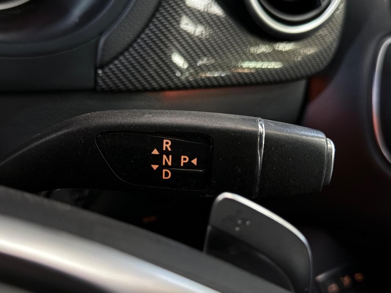 Mercedes-Benz B Class thumbnail Misc Controls