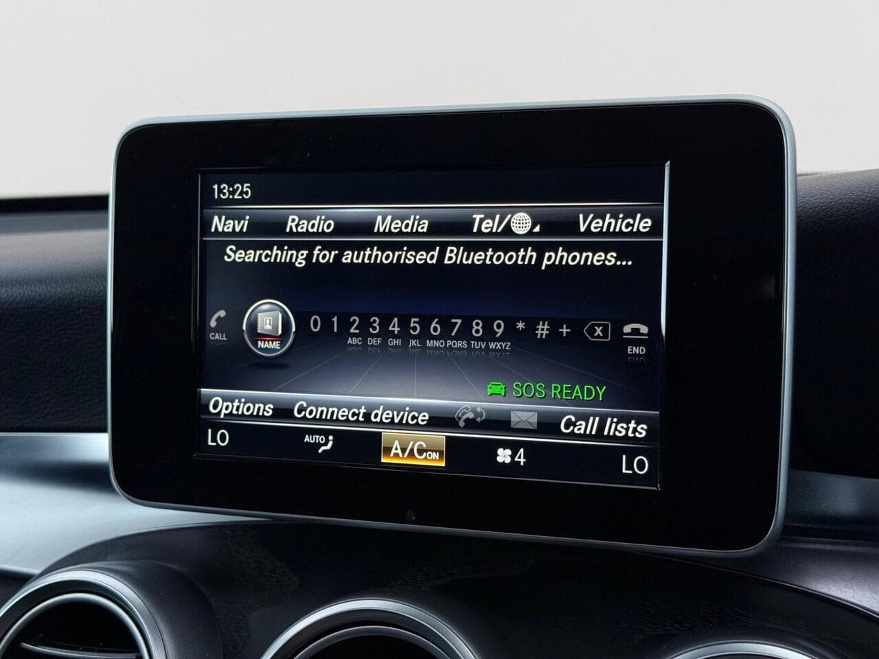 Mercedes-Benz GLC thumbnail Infotainment System