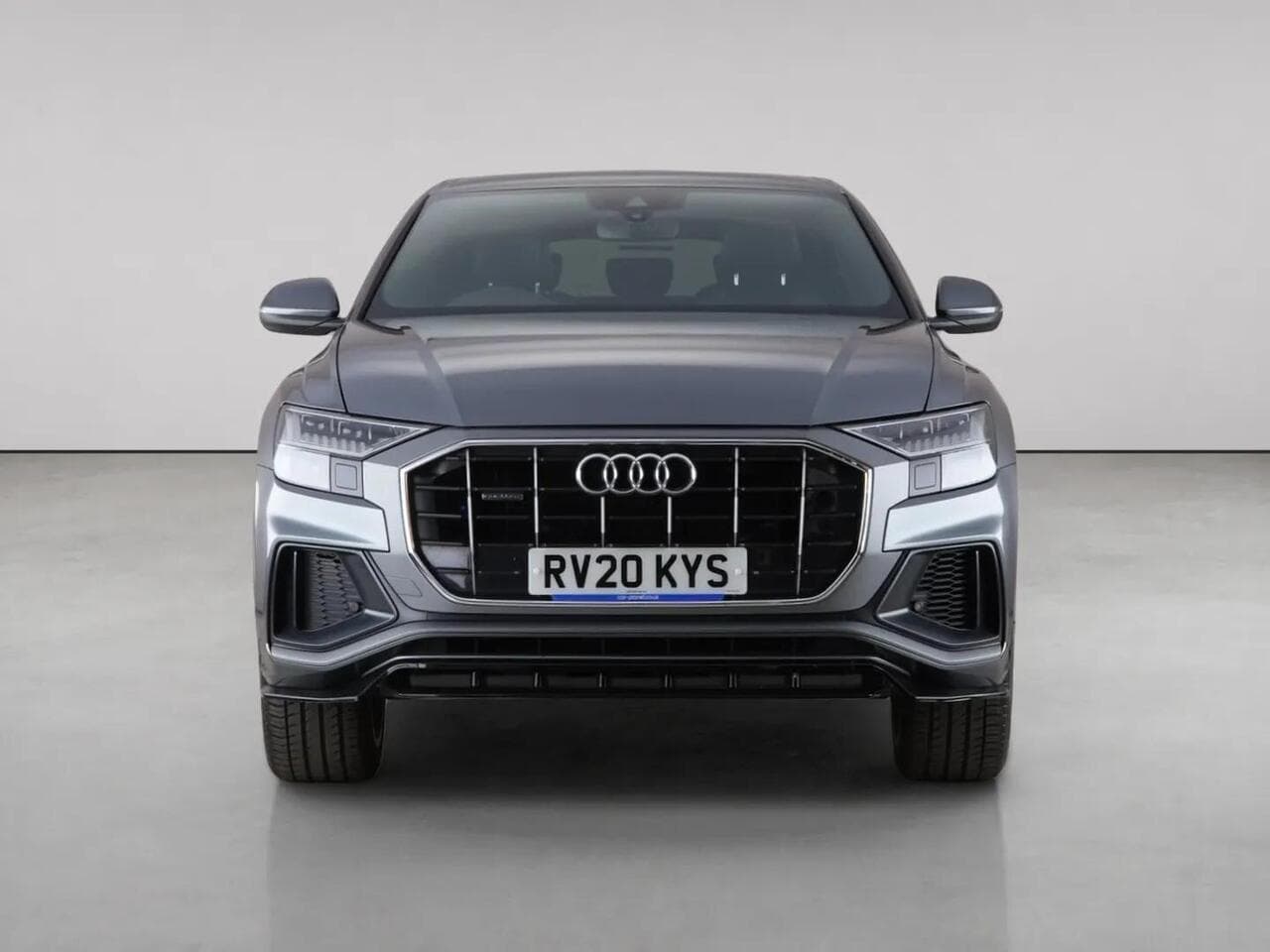Audi Q8 thumbnail Front