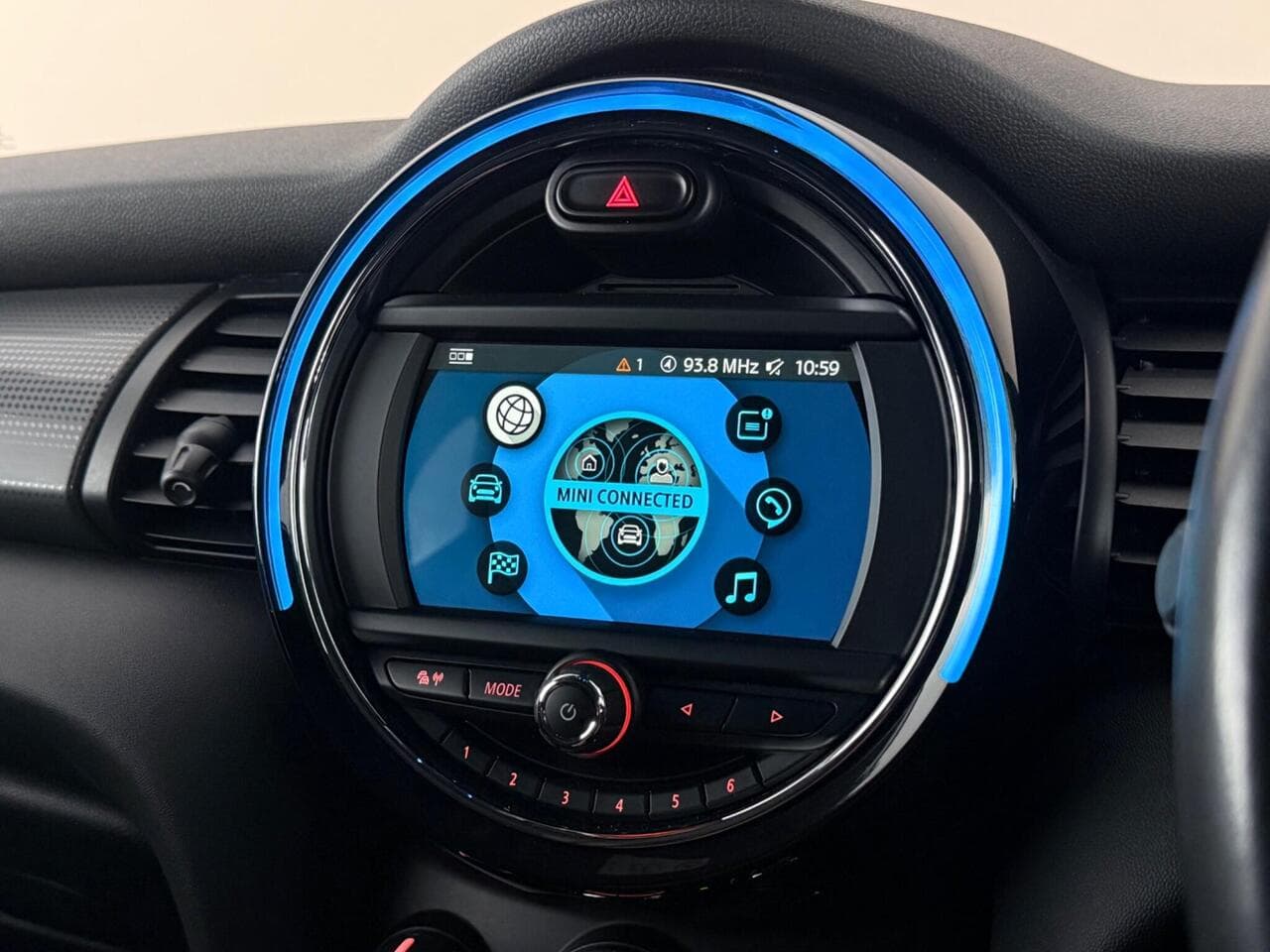 MINI Hatch thumbnail Inconclusive