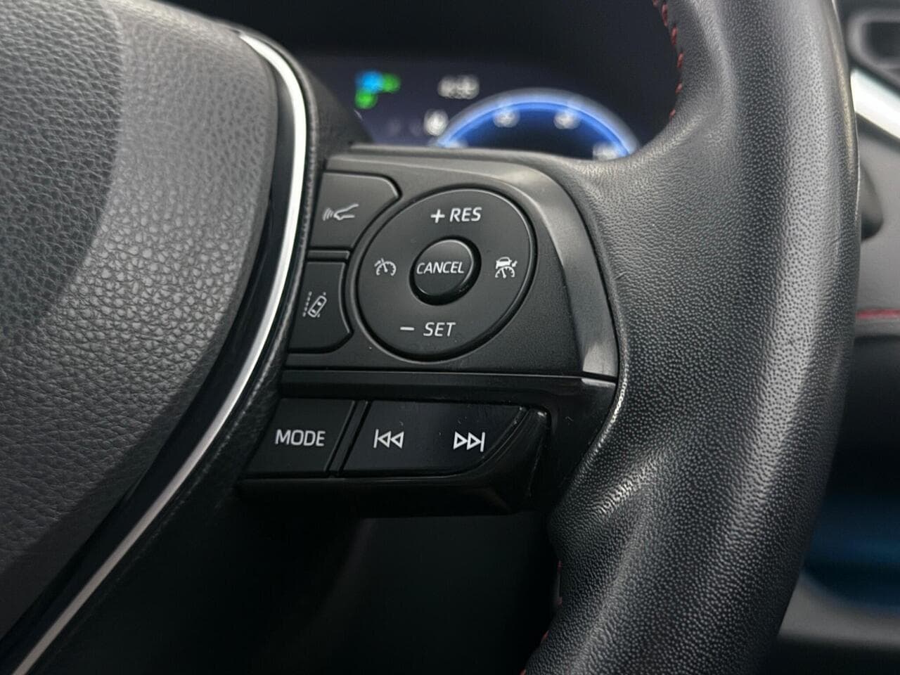 Toyota RAV4 thumbnail Misc Controls