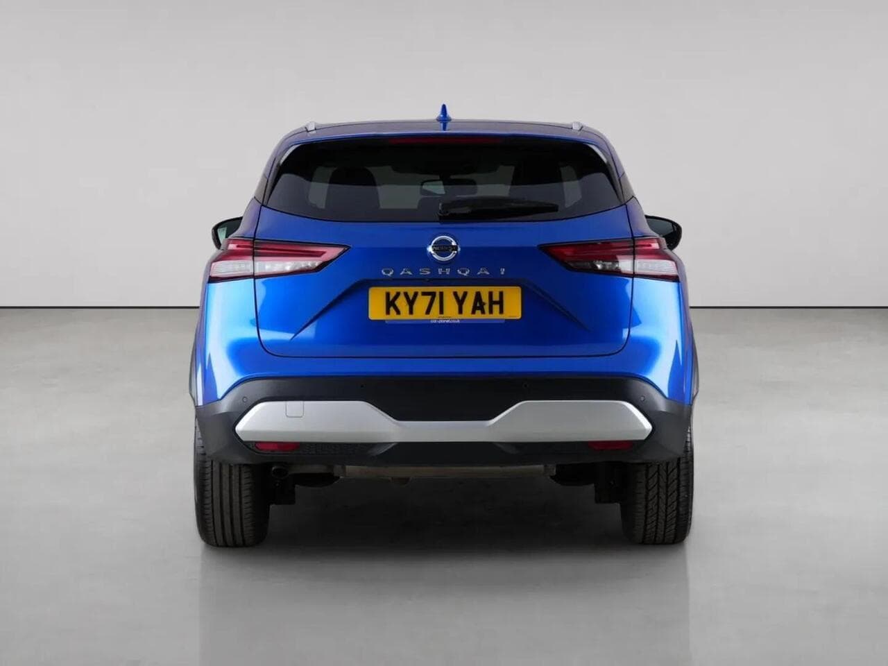Nissan Qashqai thumbnail Rear