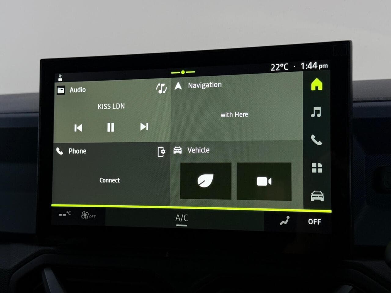 Dacia Duster thumbnail Infotainment System