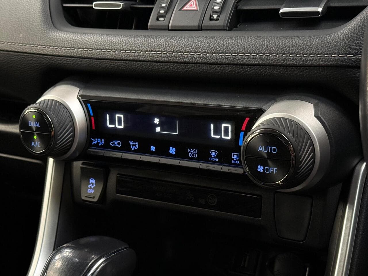 Toyota RAV4 thumbnail Misc Controls