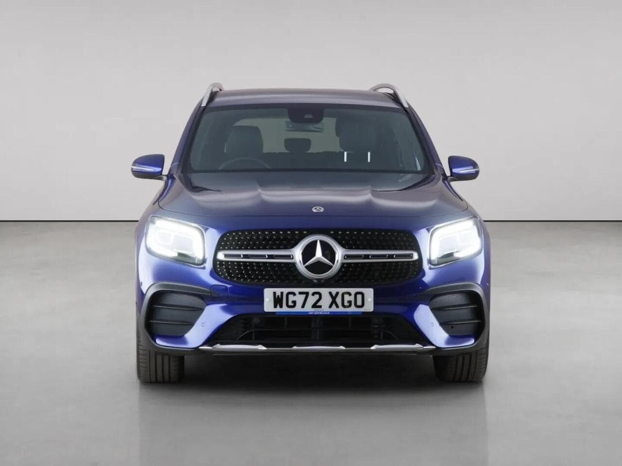 Mercedes-Benz GLB thumbnail Front