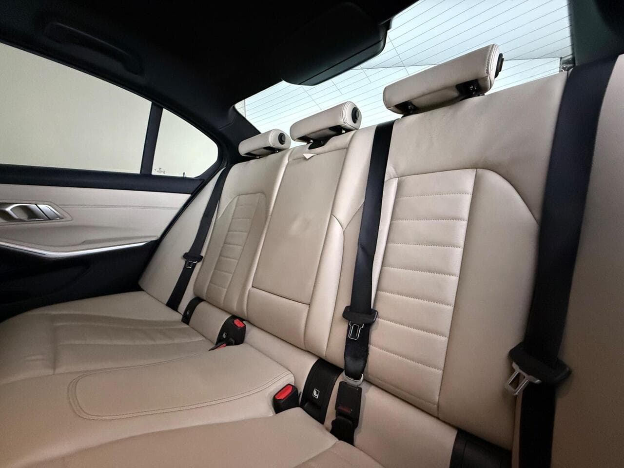 BMW 3 Series thumbnail Seats Rear