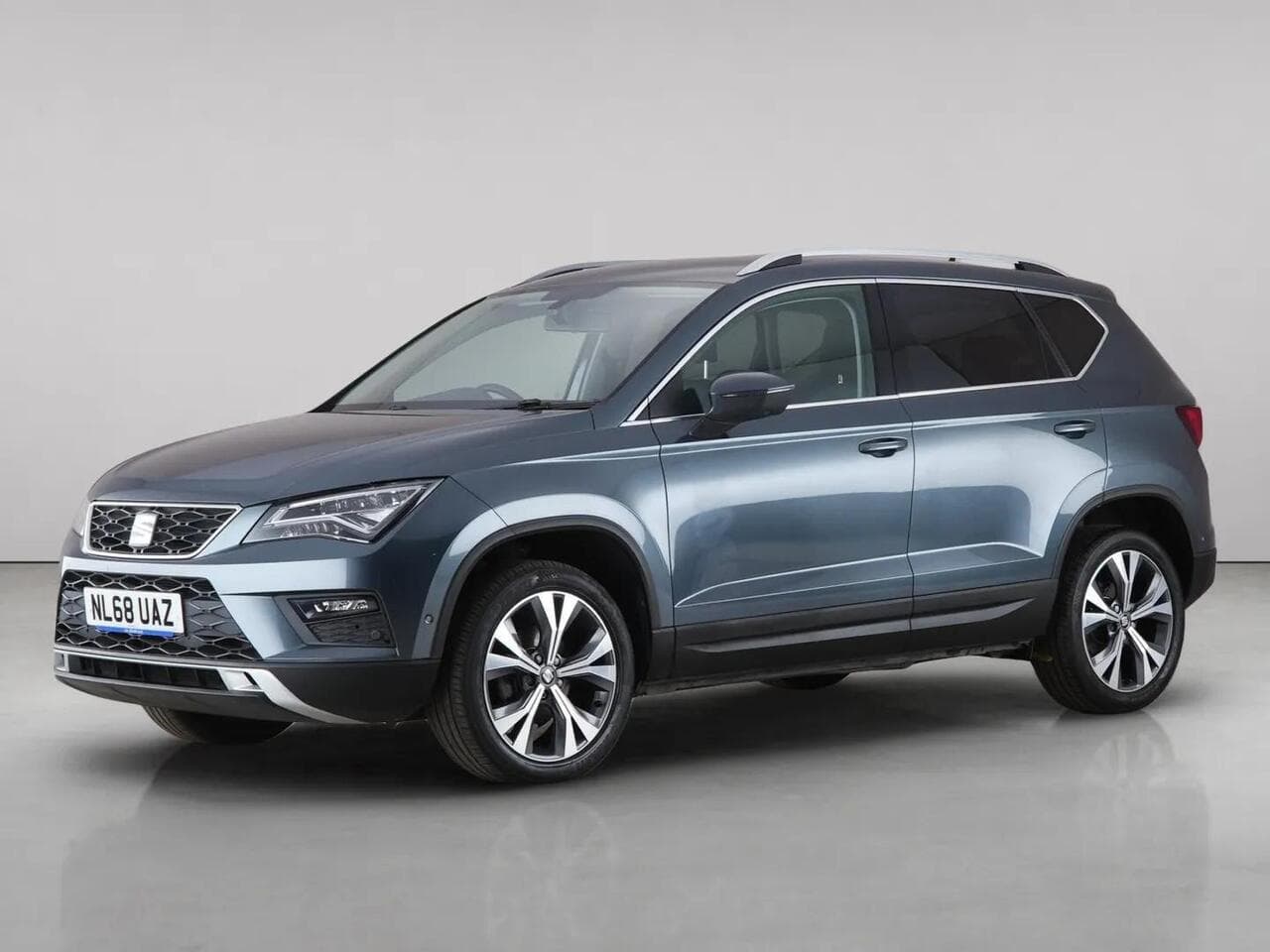 SEAT Ateca thumbnail Front Left