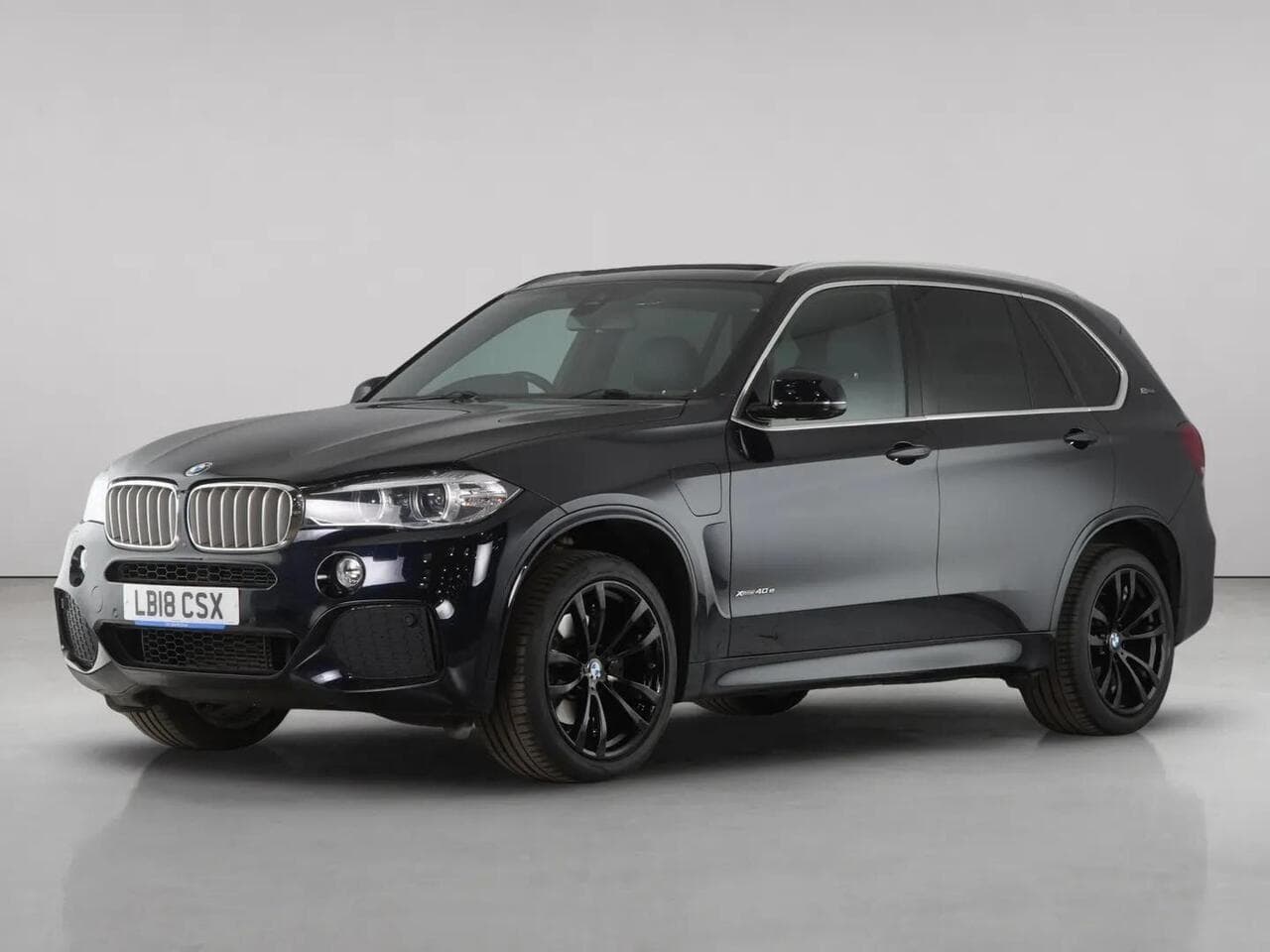 BMW X5 thumbnail Front Left