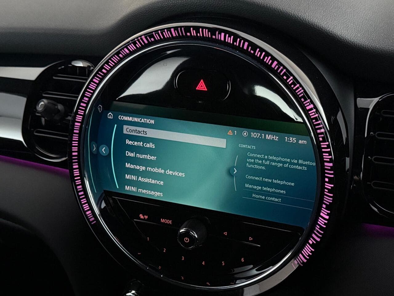 MINI Hatch thumbnail Infotainment System