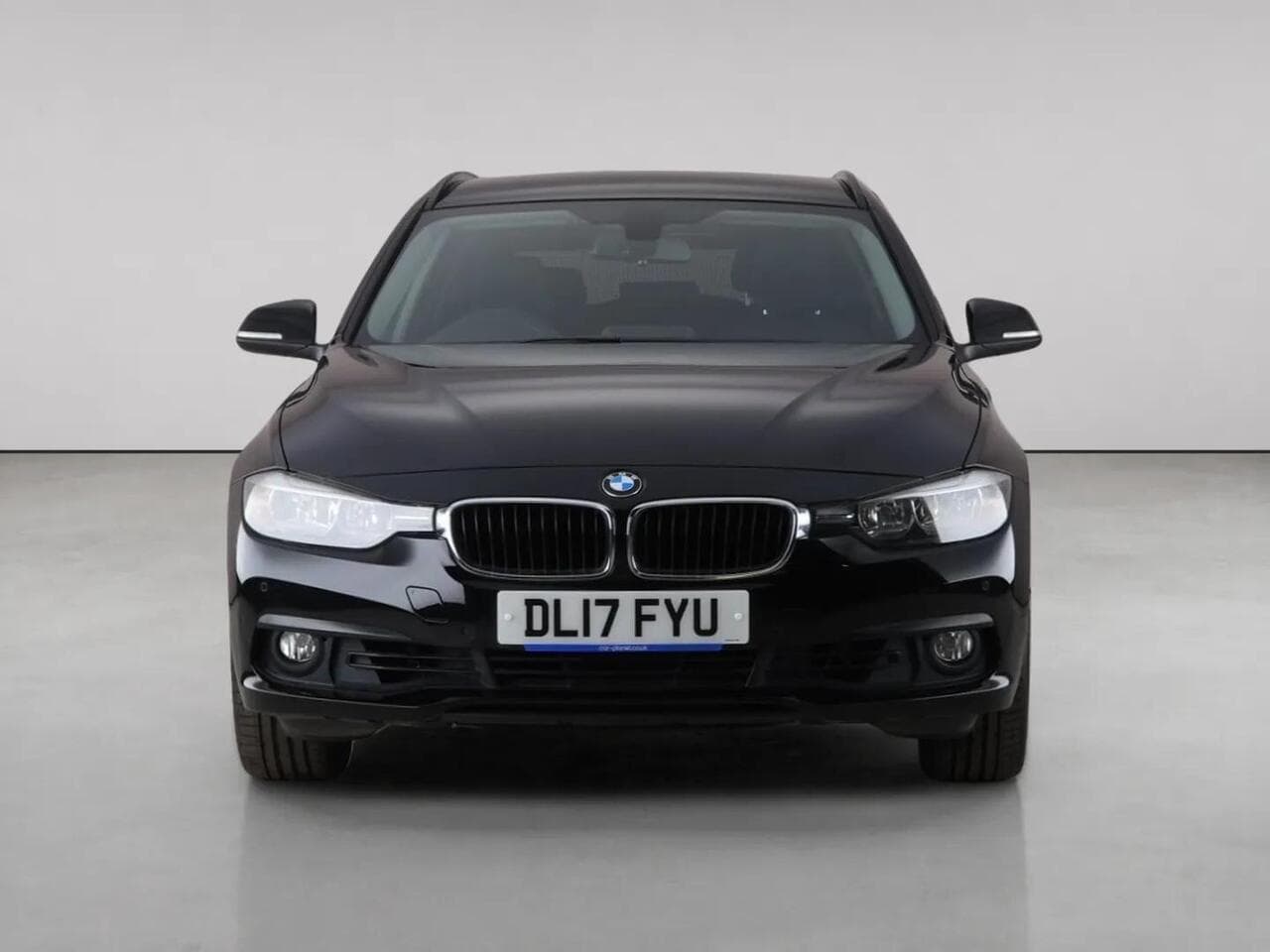 BMW 3 Series thumbnail Front