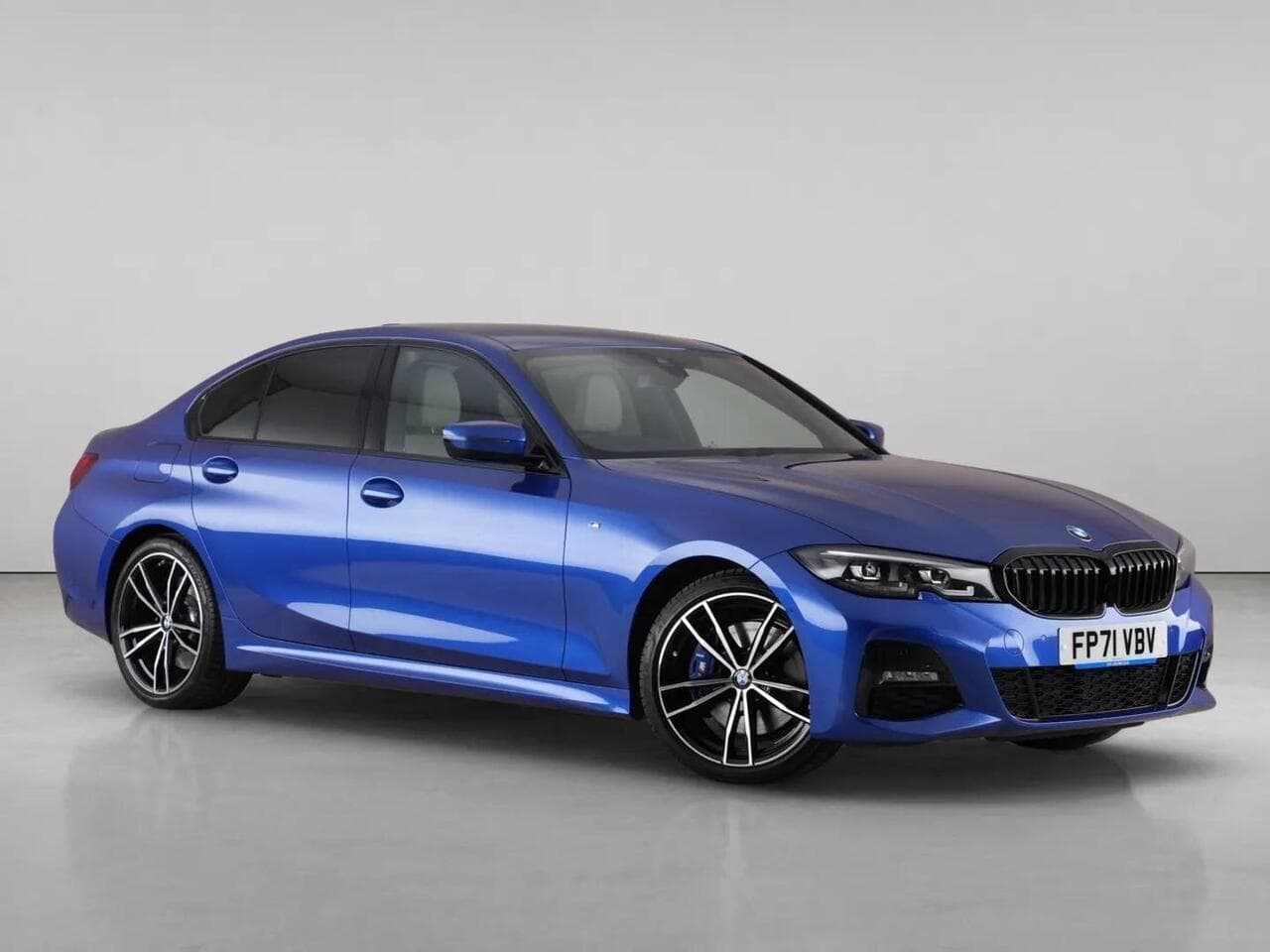 BMW 3 Series - BMW 3 Series 2.0 320i M Sport Saloon 4dr Petrol Auto xDrive Euro 6 (s/s) (184 ps)