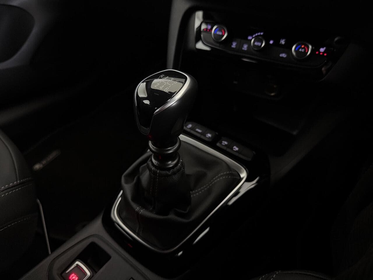 Vauxhall Corsa thumbnail Interior Front