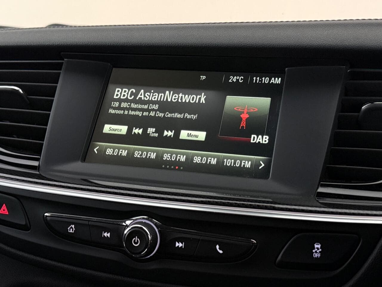 Vauxhall Insignia thumbnail Infotainment System