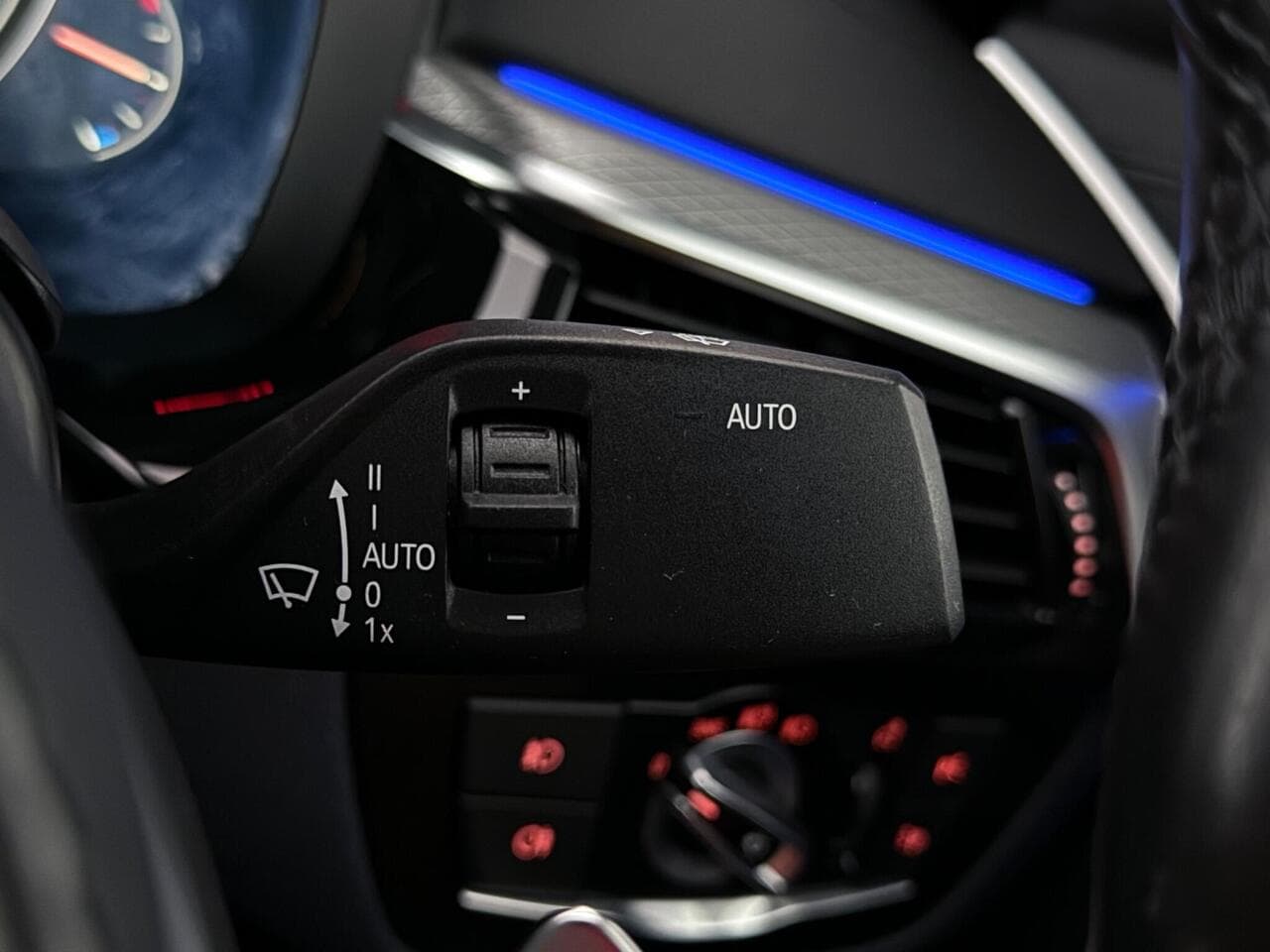 BMW 5 Series thumbnail Misc Controls