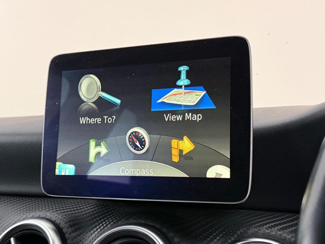 Mercedes-Benz A Class thumbnail Infotainment System