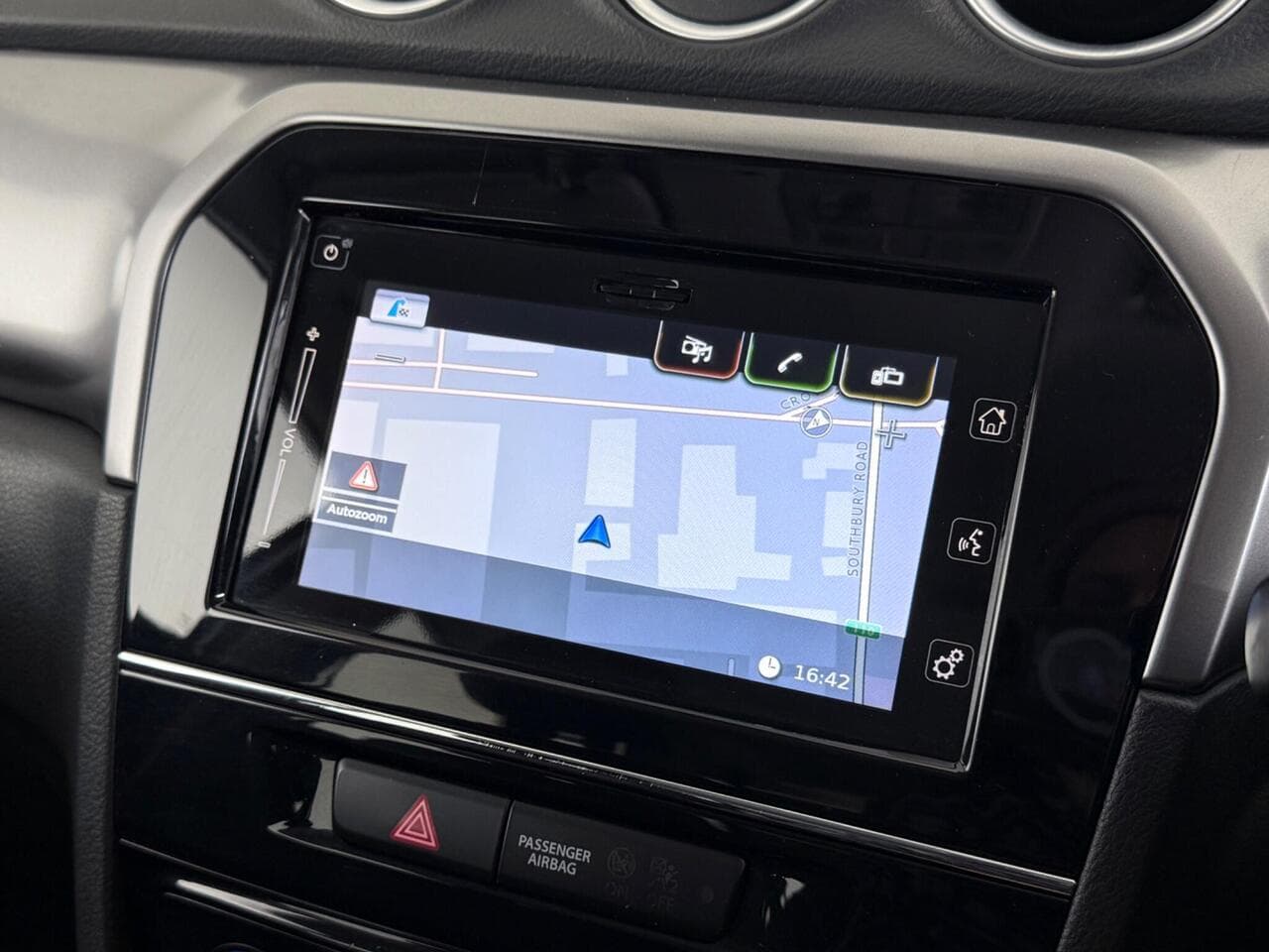 Suzuki Vitara thumbnail Infotainment System