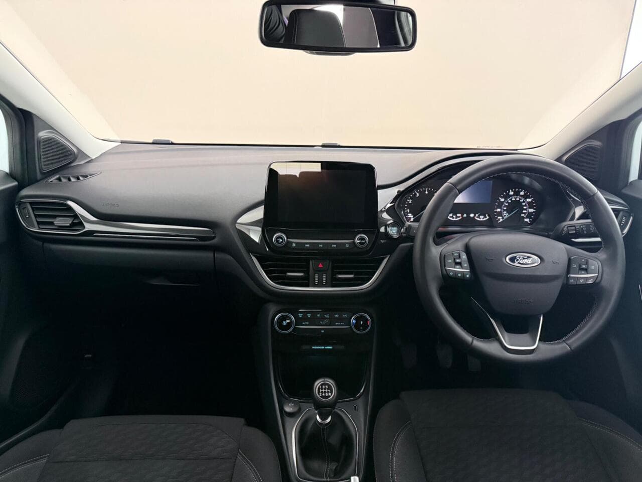 Ford Puma thumbnail Interior Front