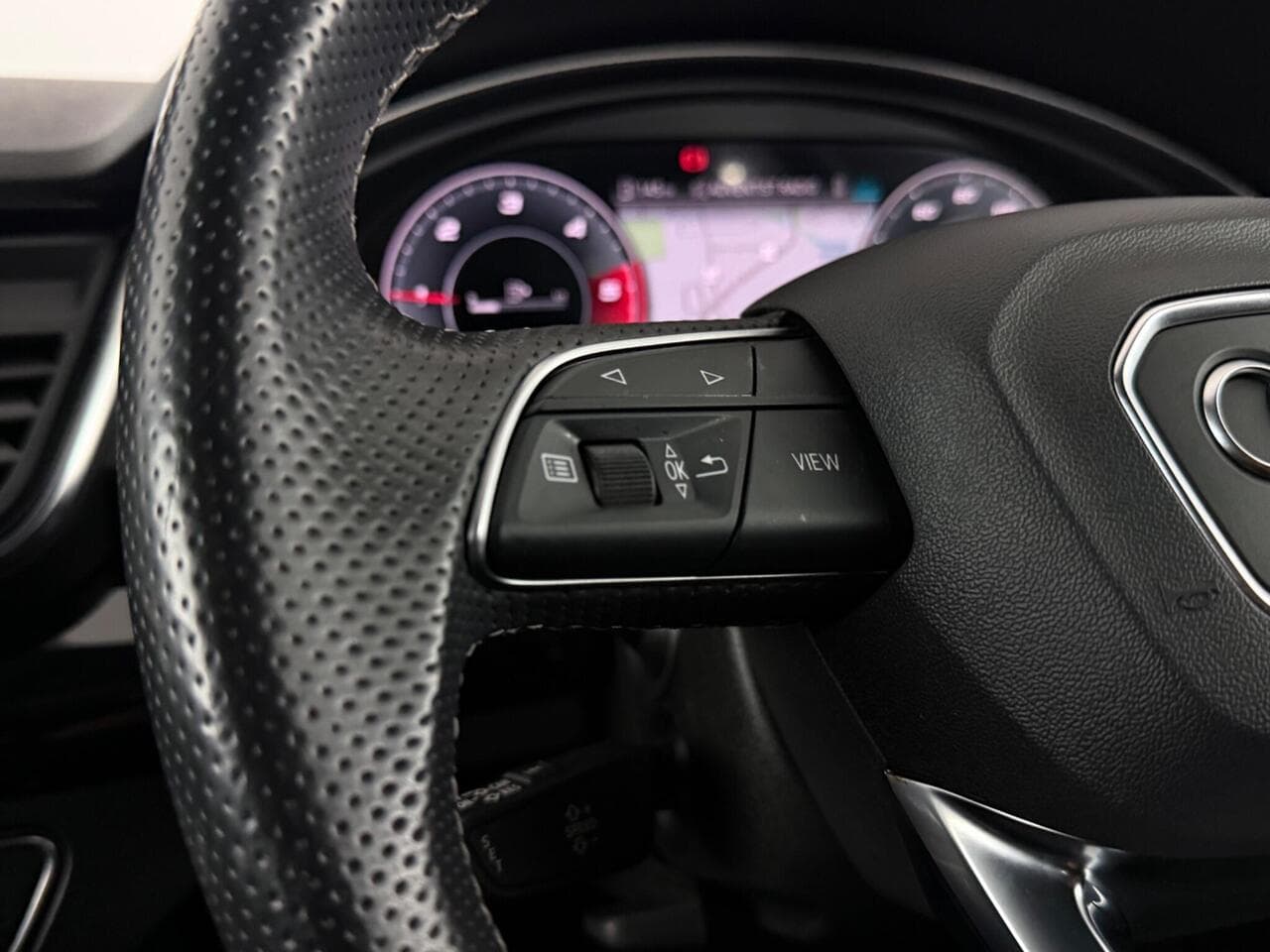 Audi Q5 thumbnail Misc Controls