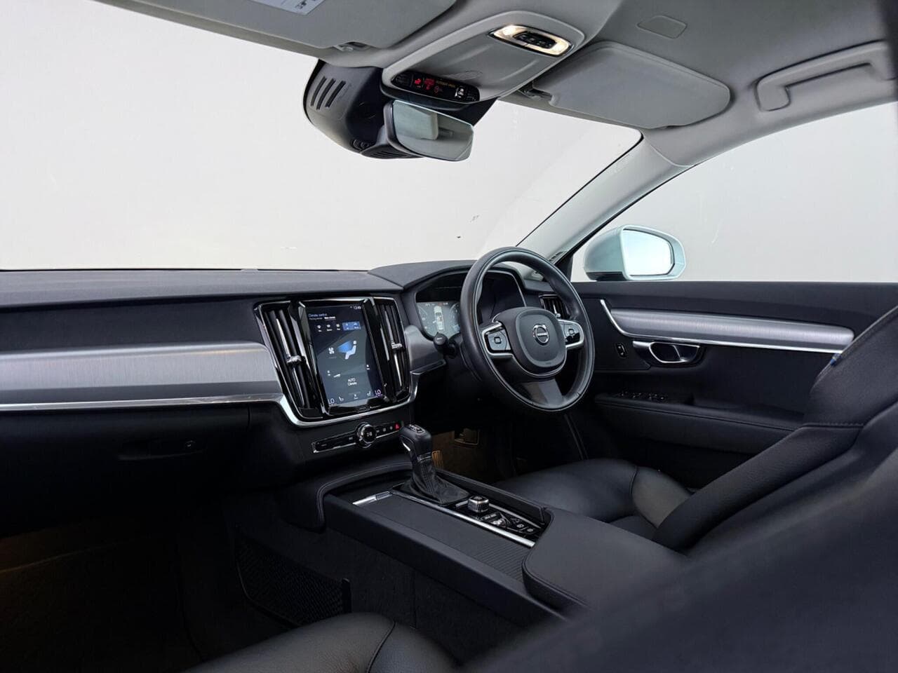 Volvo V90 thumbnail Interior Front