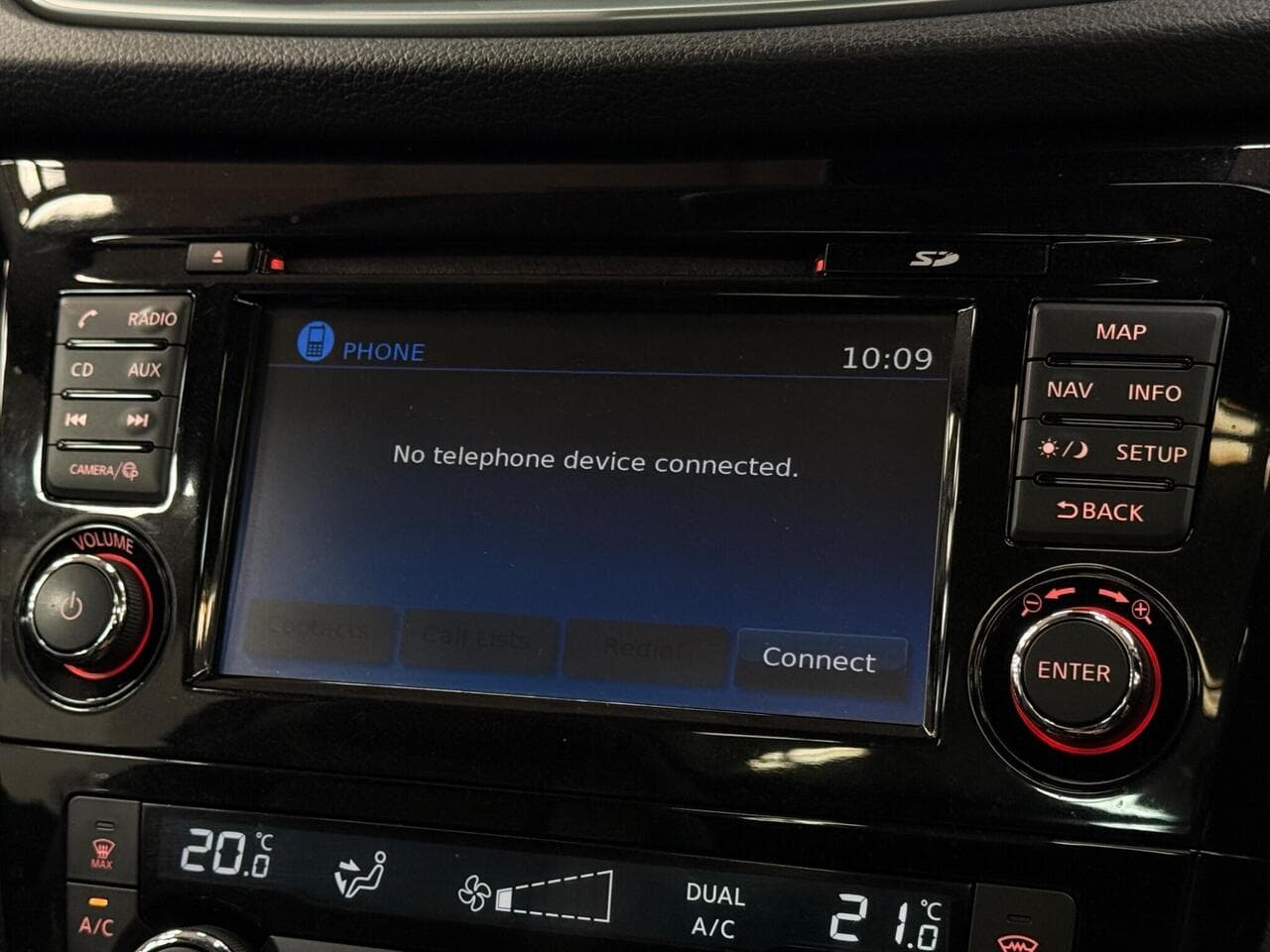 Nissan Qashqai thumbnail Infotainment System