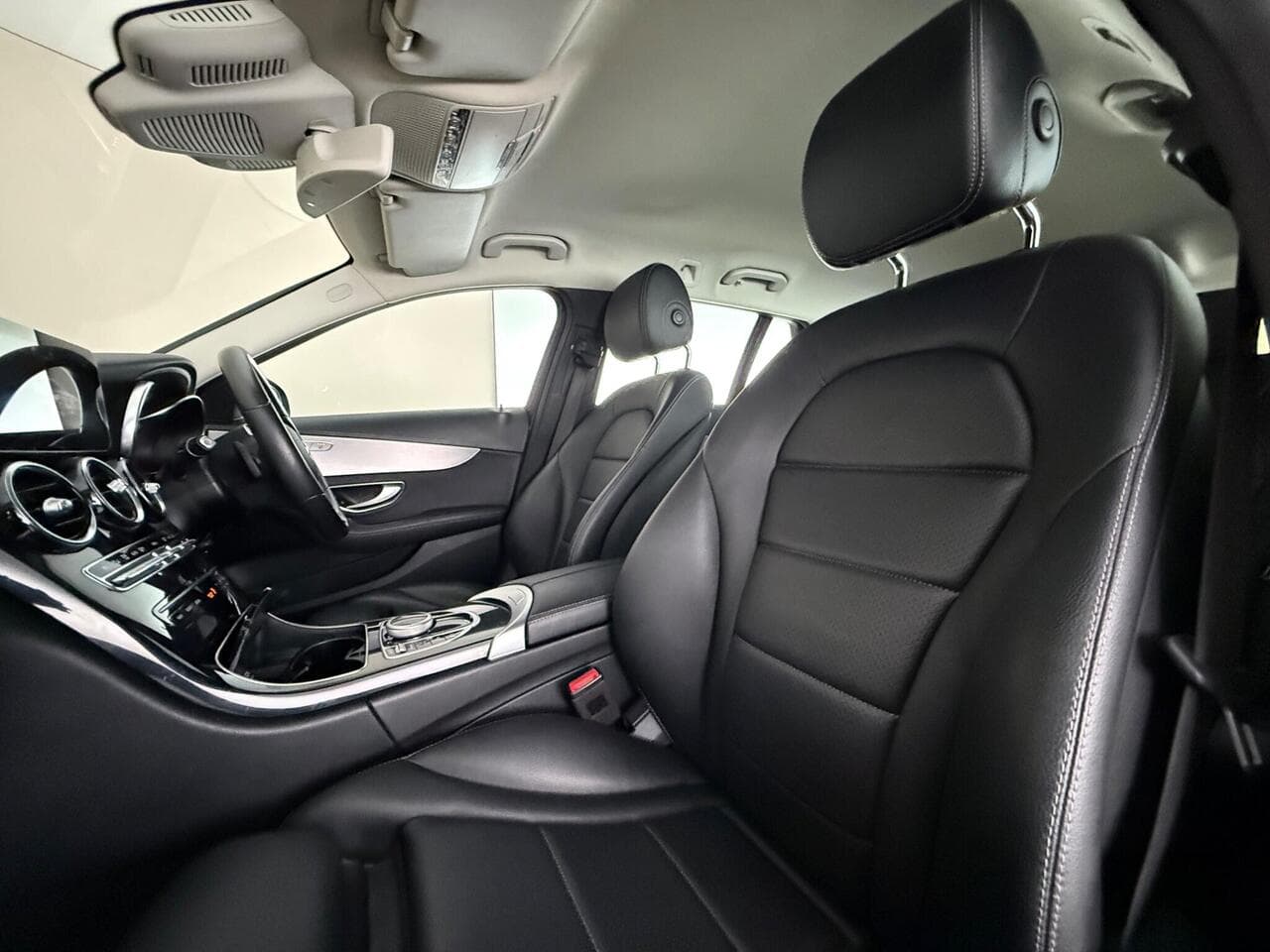 Mercedes-Benz C Class thumbnail Seat Front Passenger