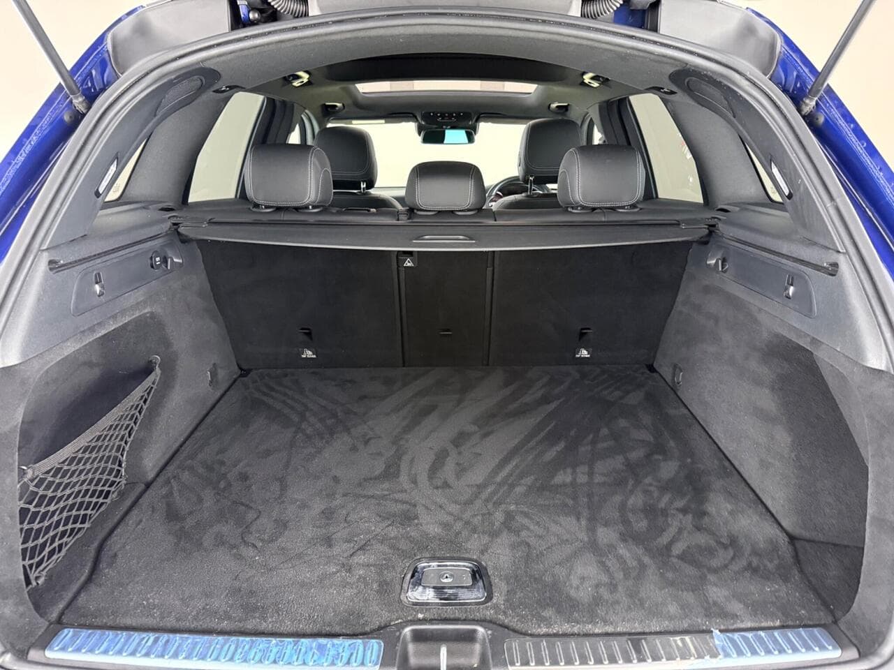 Mercedes-Benz GLC thumbnail Boot