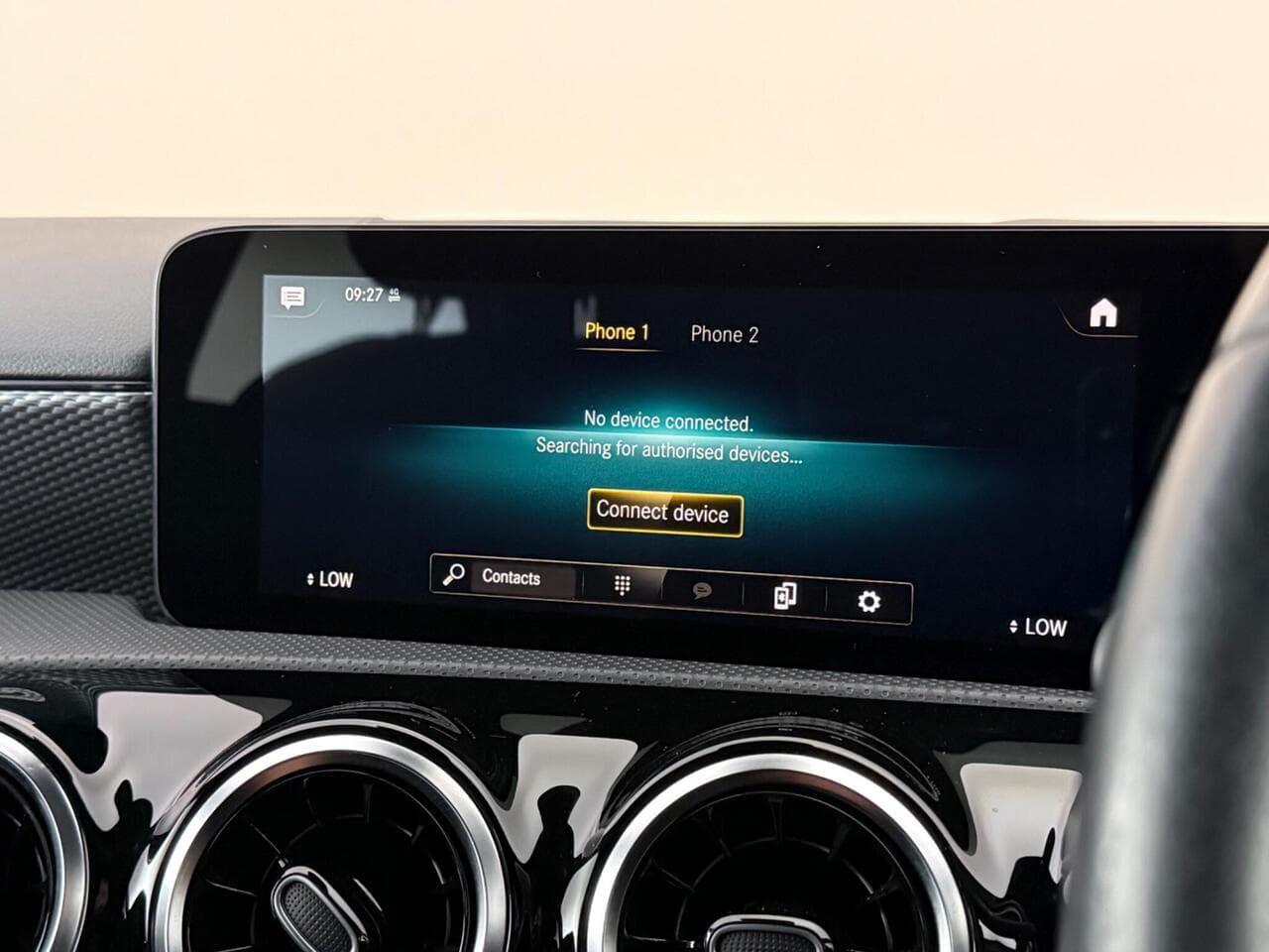 Mercedes-Benz A Class thumbnail Infotainment System