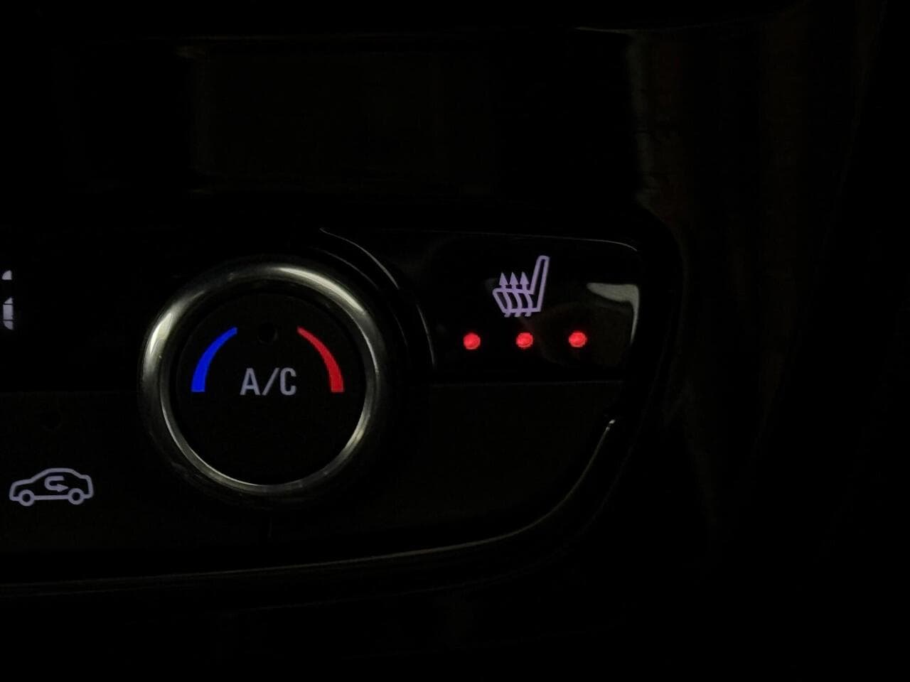 Vauxhall Mokka thumbnail Misc Controls