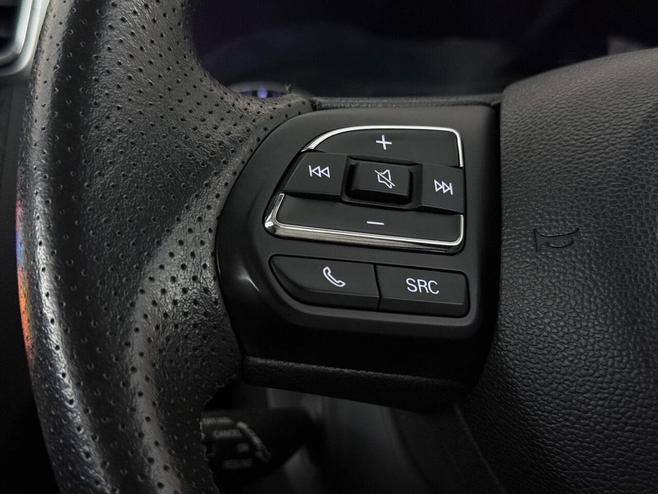 MG MG ZS thumbnail Misc Controls