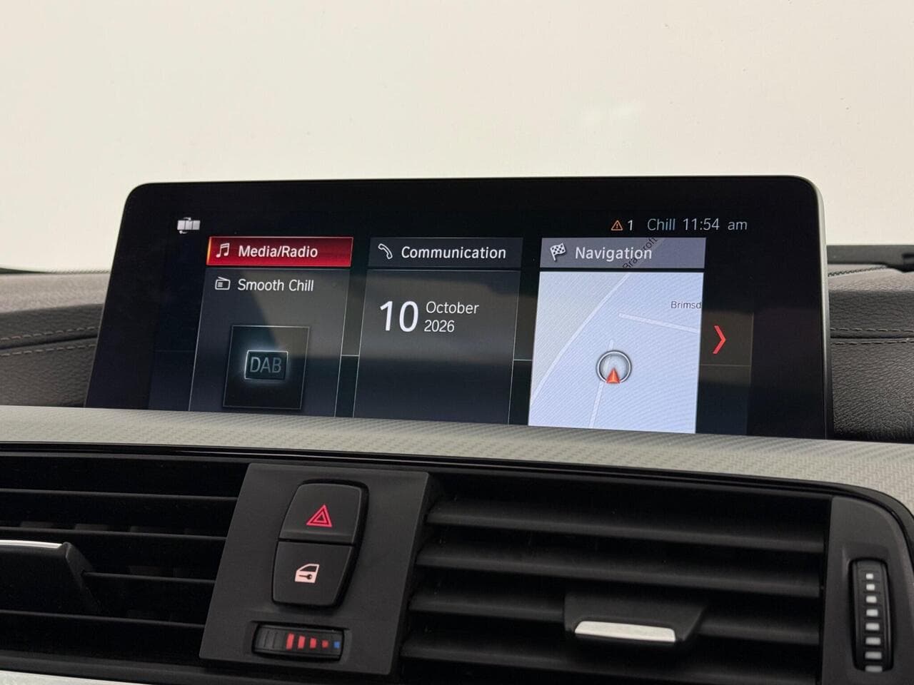 BMW 3 Series thumbnail Infotainment System