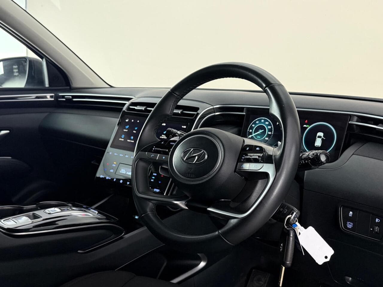 Hyundai TUCSON thumbnail Interior Front