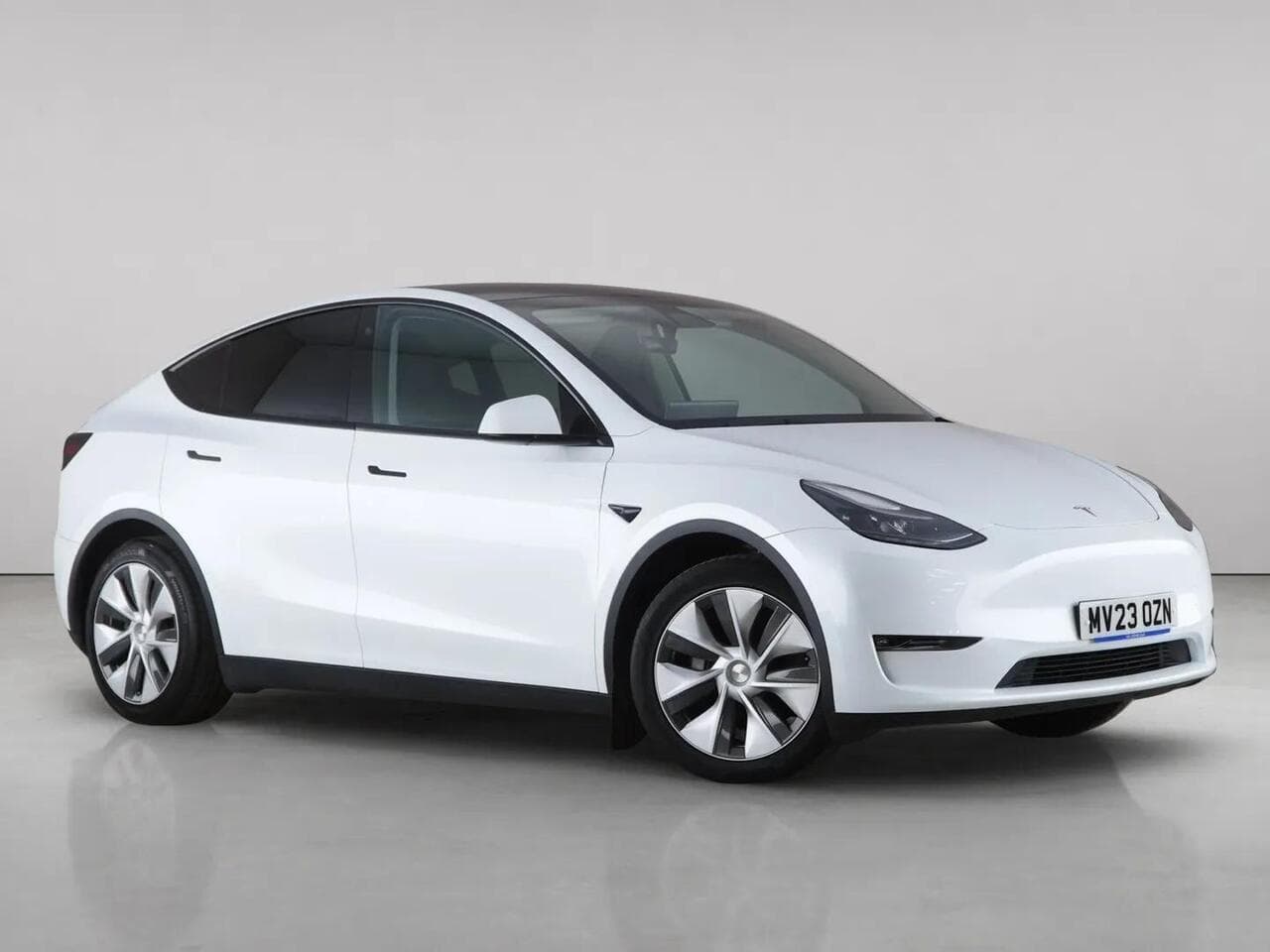 Tesla Model Y - Tesla Model Y (Dual Motor) Long Range Auto 4WDE 5dr