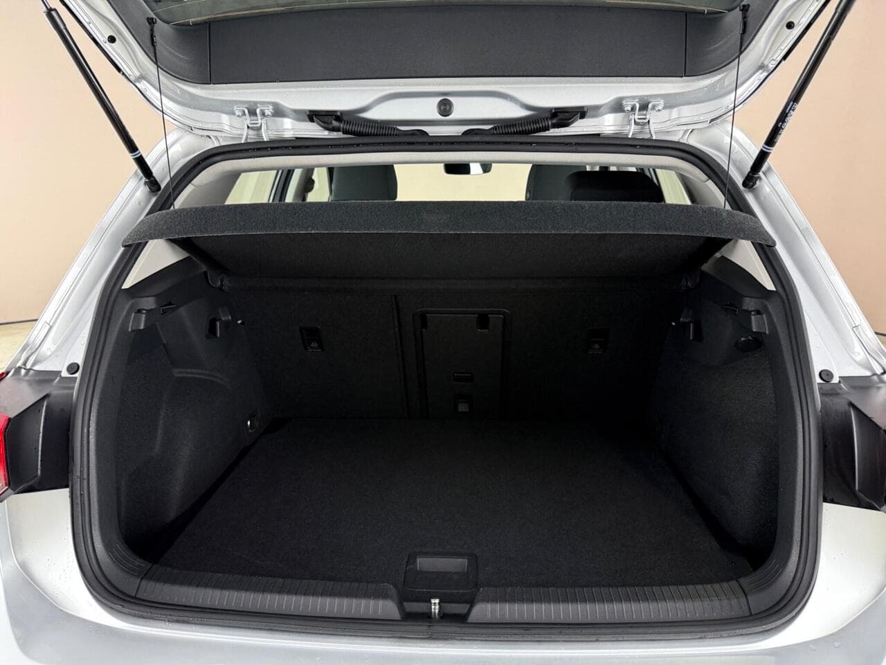 Volkswagen Golf thumbnail Boot