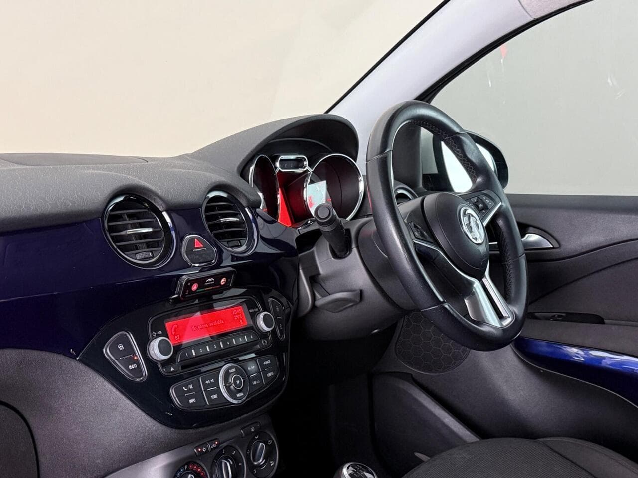 Vauxhall ADAM thumbnail Interior Front