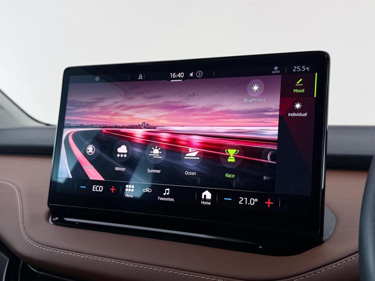 Skoda Enyaq thumbnail Infotainment System