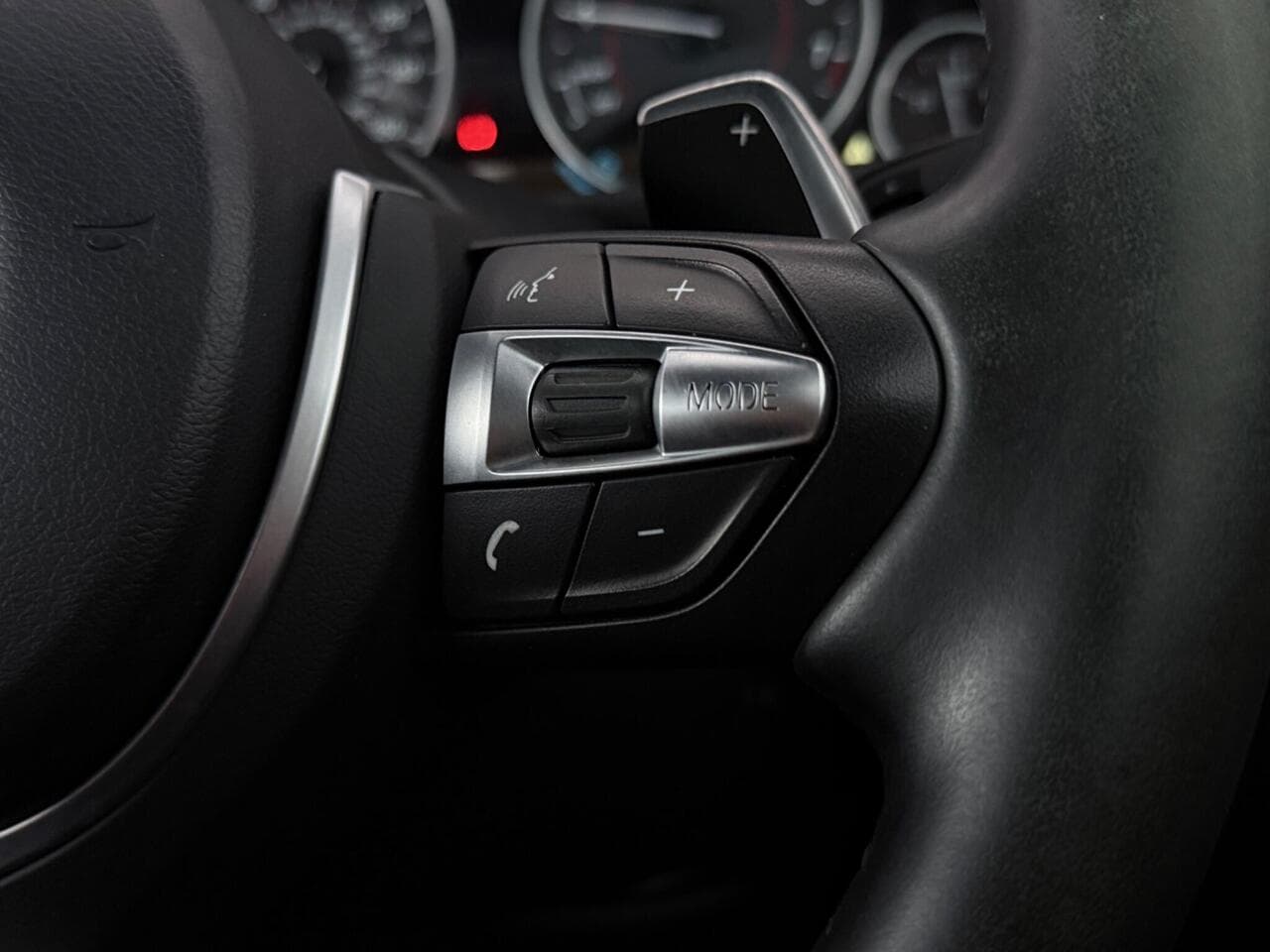 BMW 4 Series thumbnail Misc Controls