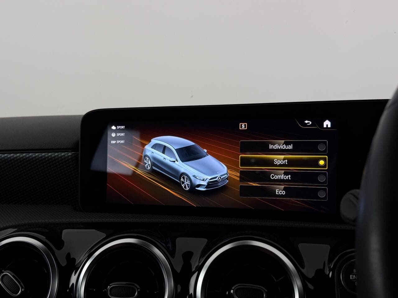 Mercedes-Benz A Class thumbnail Infotainment System