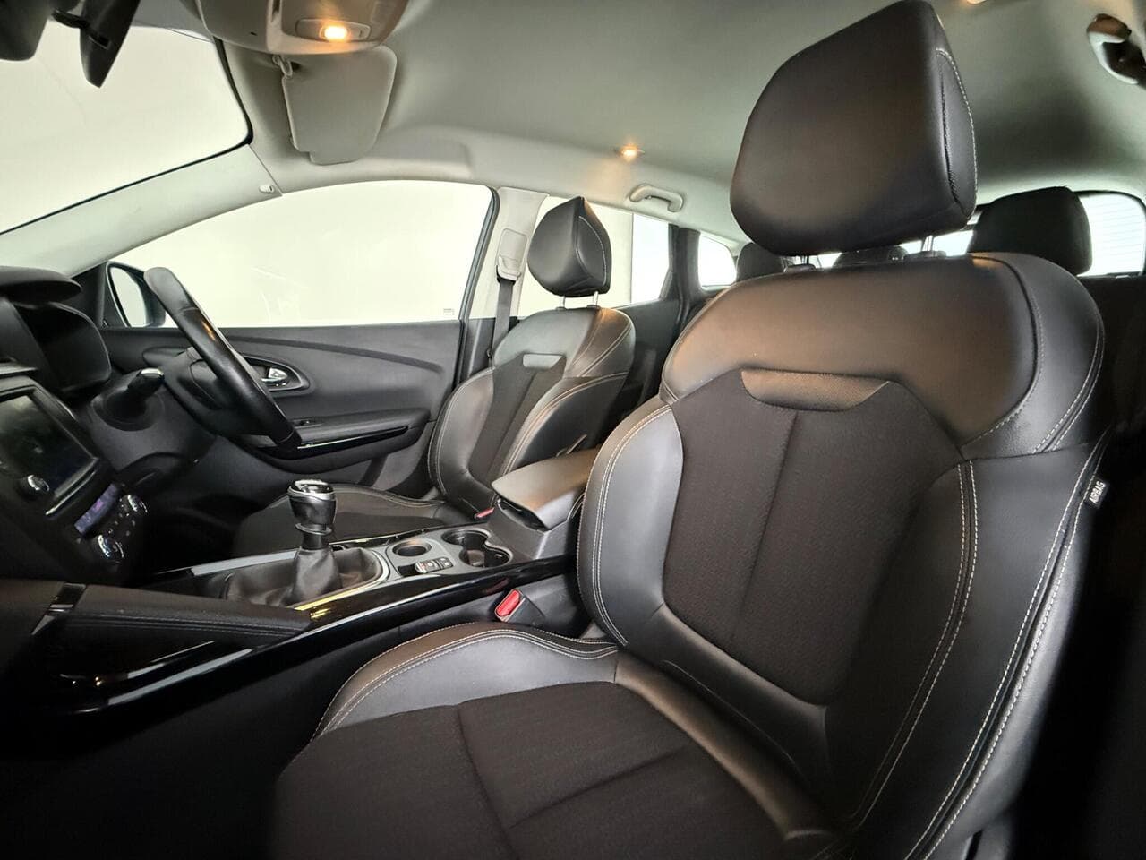 Renault Kadjar thumbnail Seat Front Passenger
