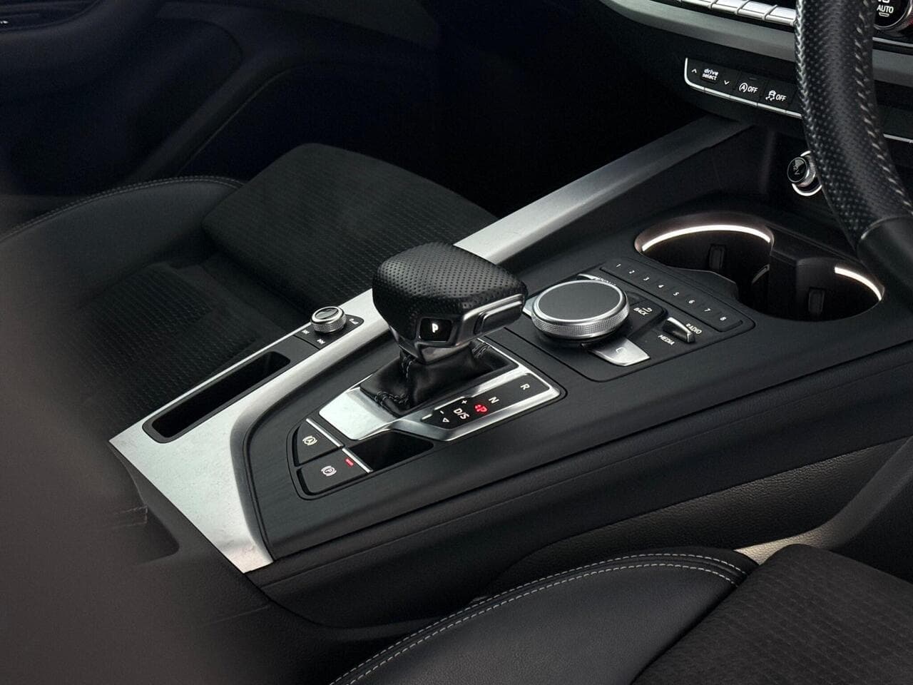 Audi A5 thumbnail Interior Front