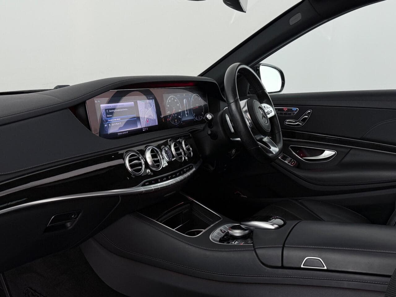 Mercedes-Benz S Class thumbnail Interior Front