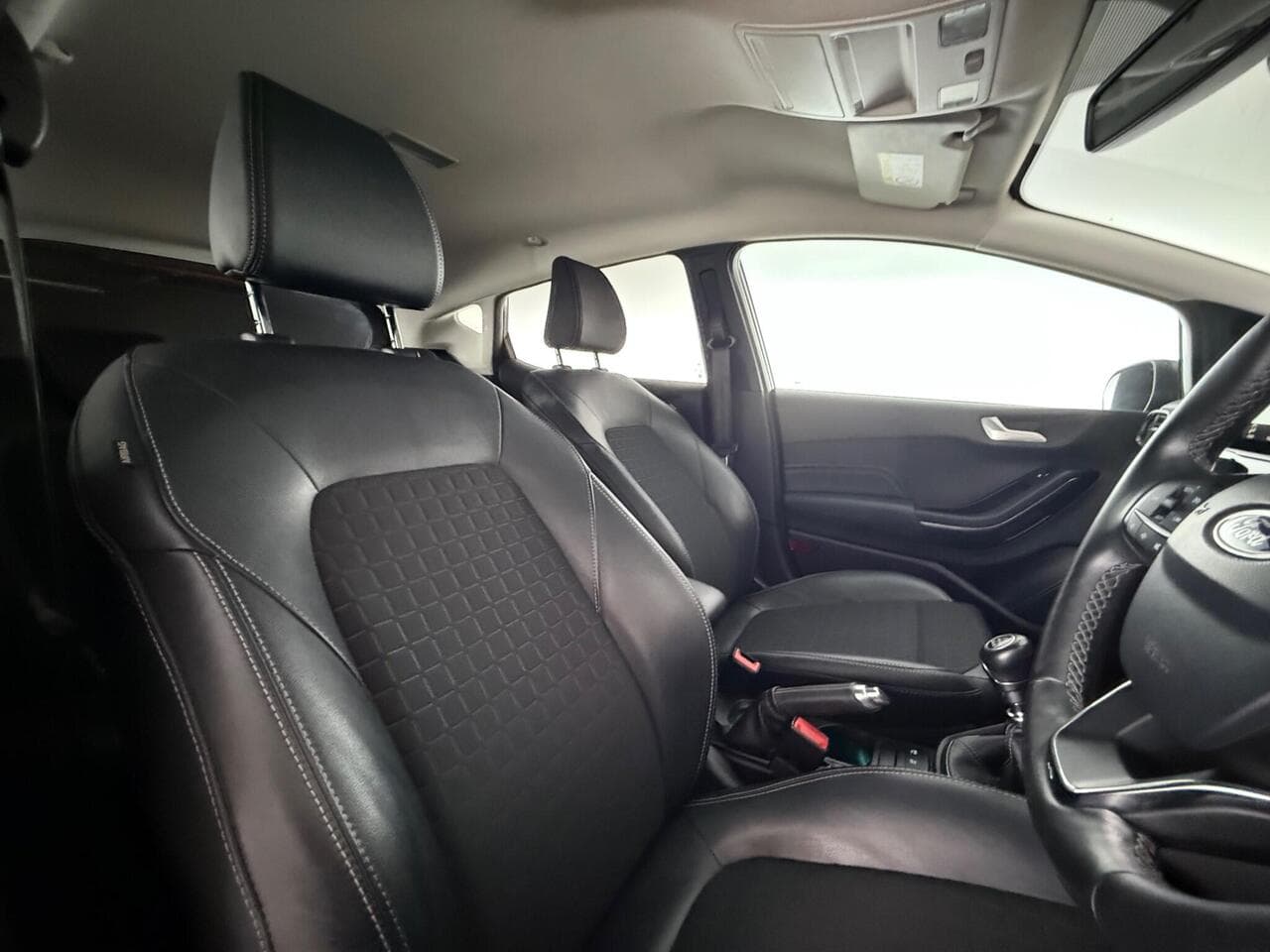 Ford Fiesta thumbnail Seat Driver