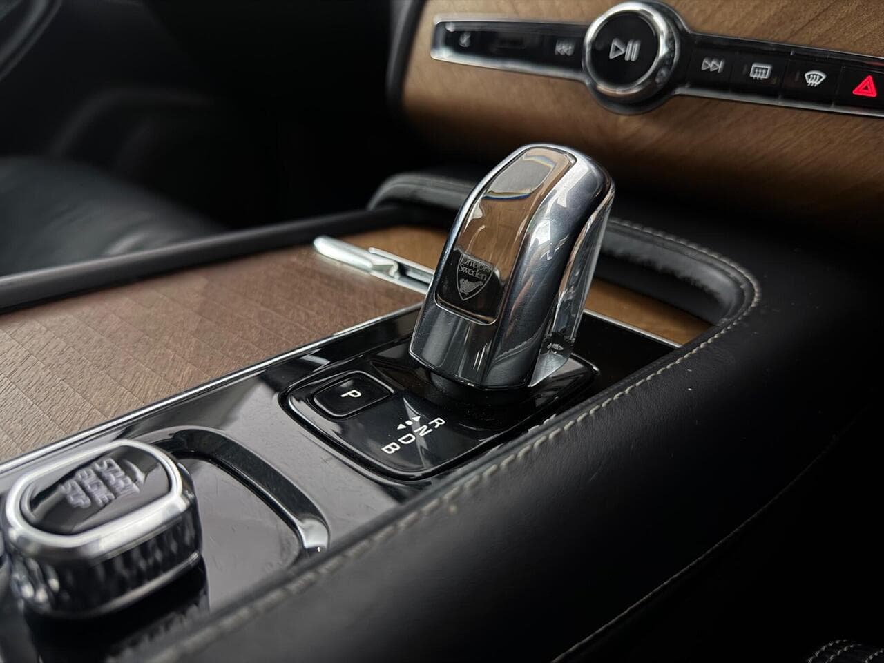 Volvo XC90 thumbnail Interior Front