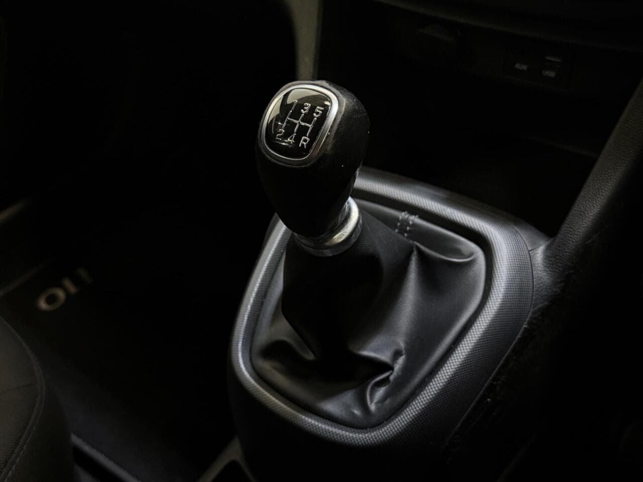 Hyundai i10 thumbnail Interior Front