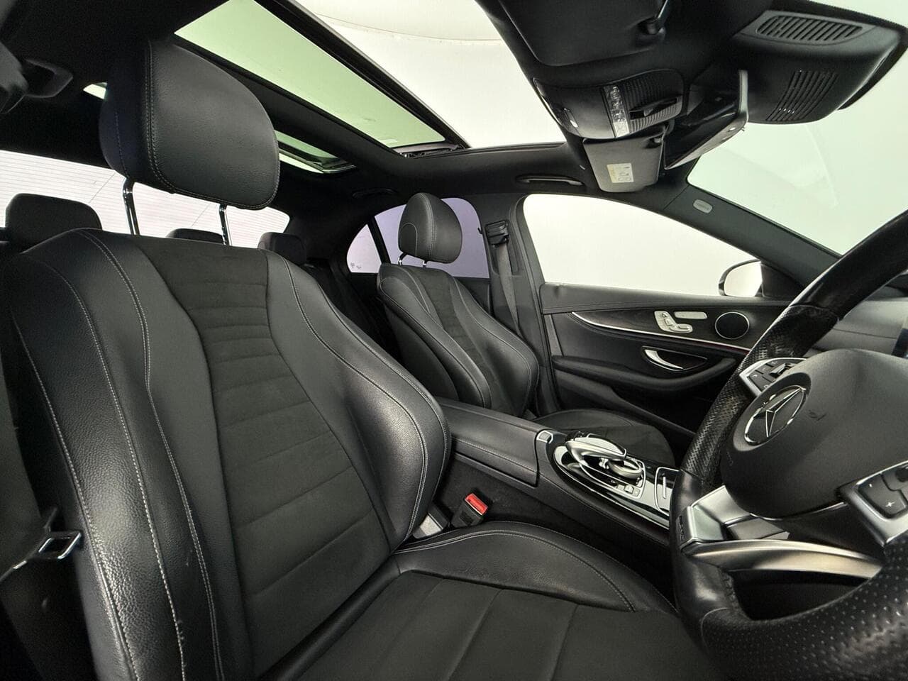 Mercedes-Benz E Class thumbnail Seat Driver