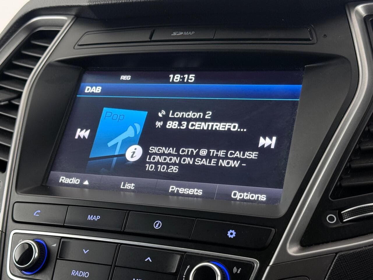 Hyundai Santa Fe thumbnail Infotainment System